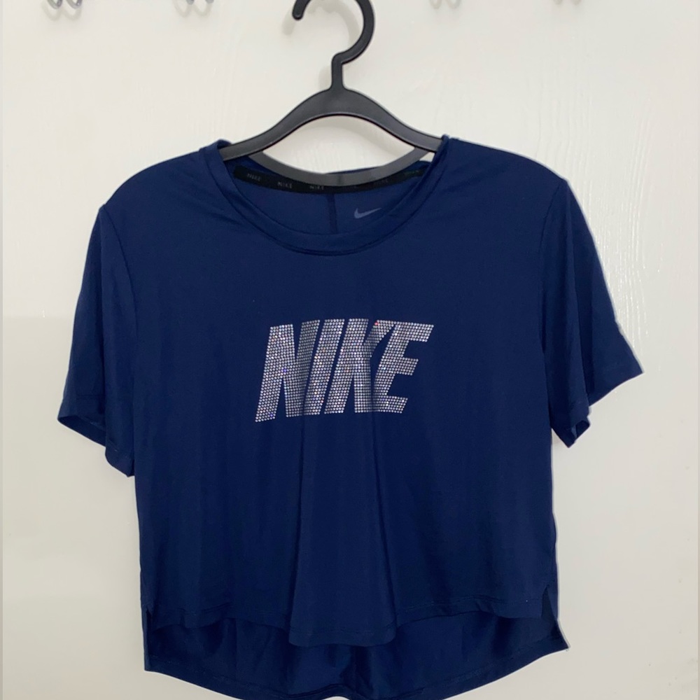 NWT Nike Women’s Dri-fit Bling Shirt Size S